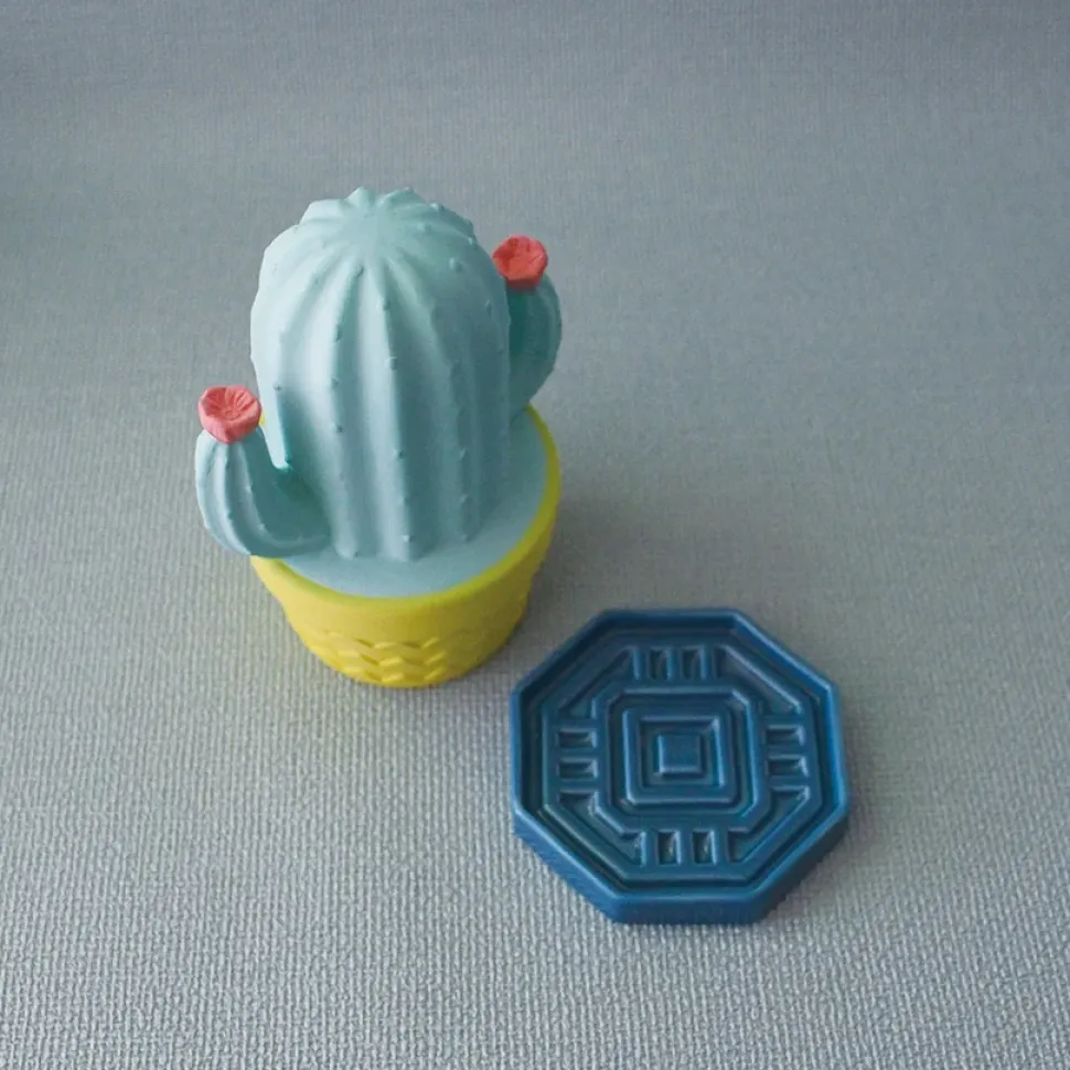 Karatto Mascot Terracotta Cactus Dehumidifier