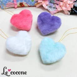 Le cocone Big Heart Fake Fur Necklace
