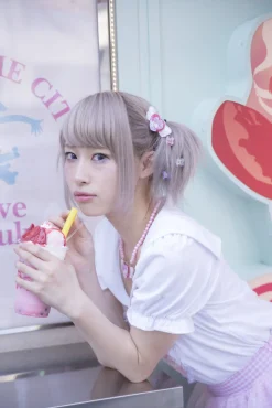 Menhera-chan x PARK Pearl Necklace