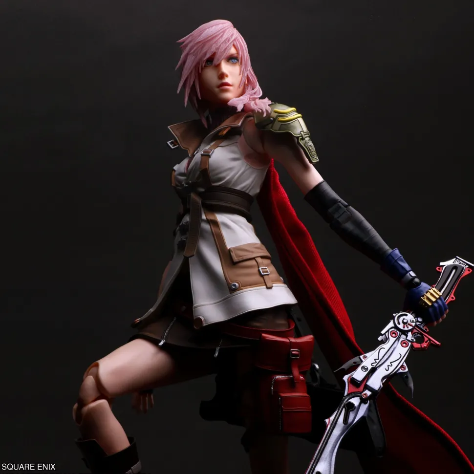 Play Arts Shin Final Fantasy XIII Lightning