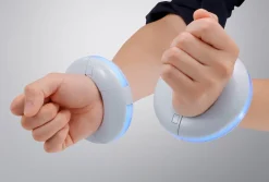 Proplica Shy Heart-shift bracelets