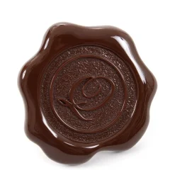 Q-pot. Chocolate Seal Ring