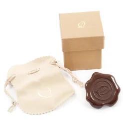Q-pot. Chocolate Seal Ring