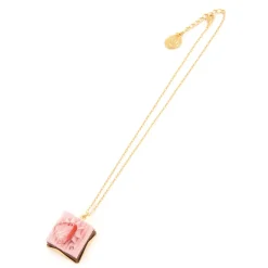Q-pot. Strawberry Chocolate Petit Cake Necklace
