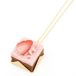 Q-pot. Strawberry Chocolate Petit Cake Necklace