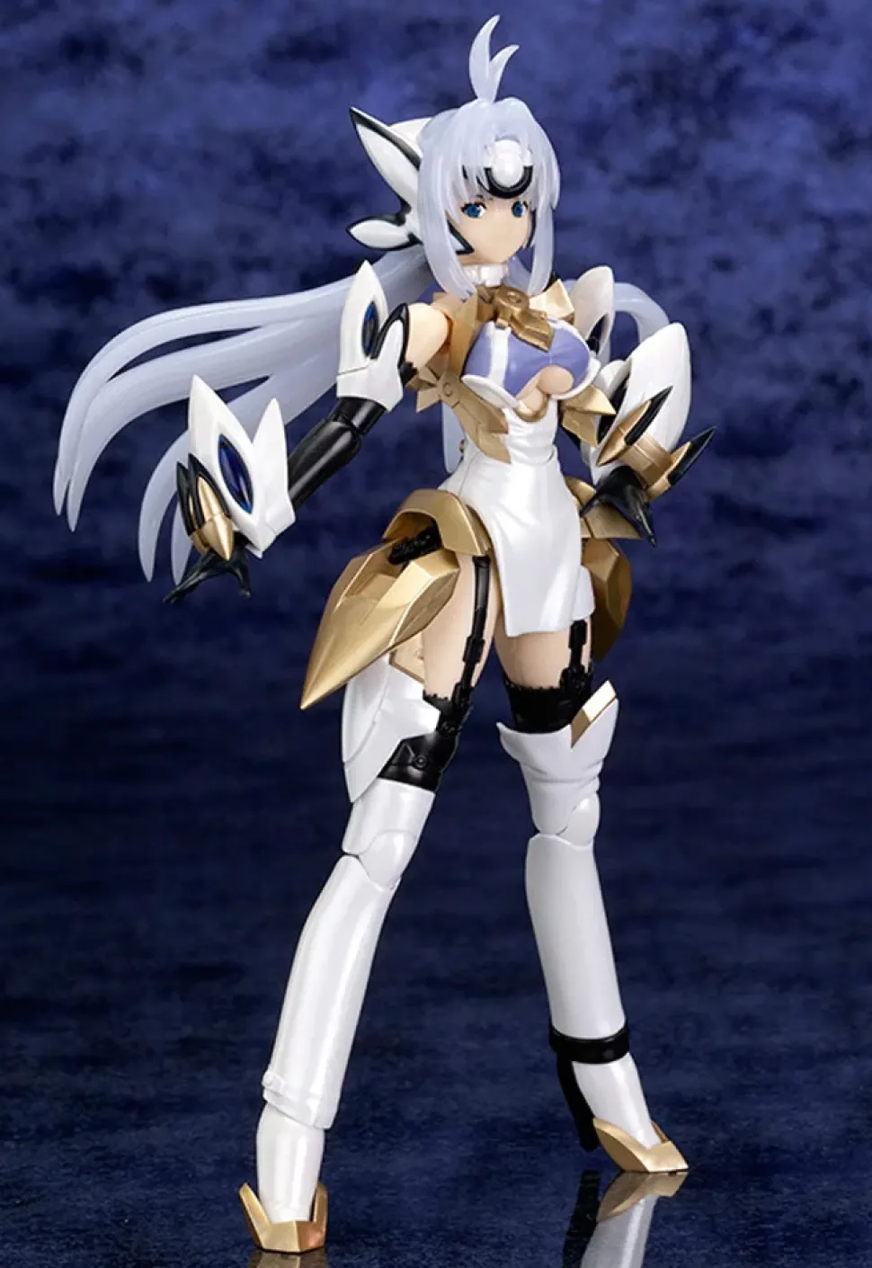 Xenosaga Episode III KOS-MOS Ver. 4 Extra Coating Edition 1/12 Scale Plastic Model Kit (Re-run)